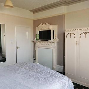 Double Room Bathroom